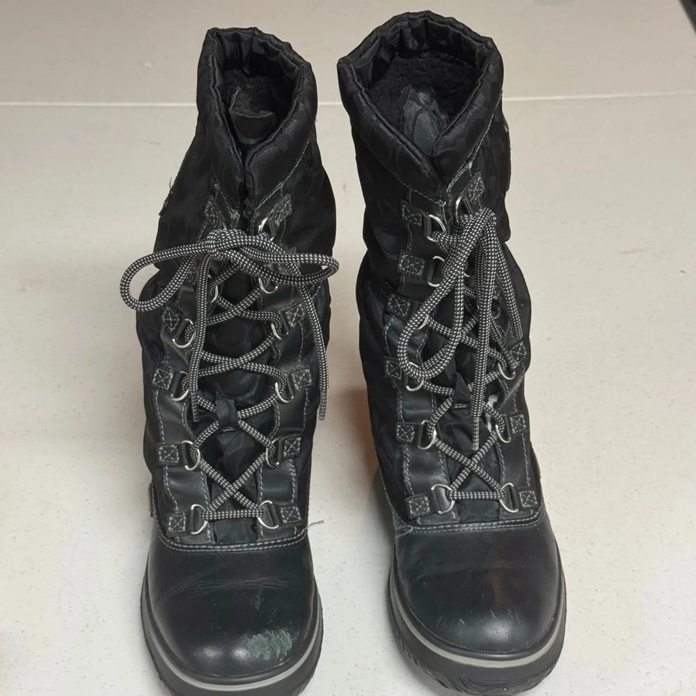 Coach Black Signature Mid-Calf Winter Snow Boots Women’s 7.5B Lace-Up Fabric & L